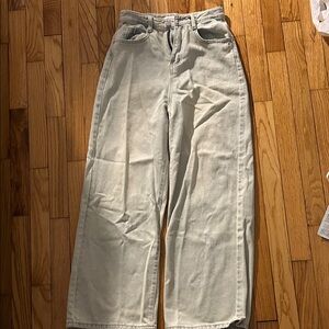 Light Gray Wide-Leg Jeans